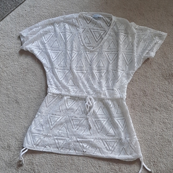 Swimsuit coverup. White geometric cut outs. Victoria Secret look - Picture 8 of 9